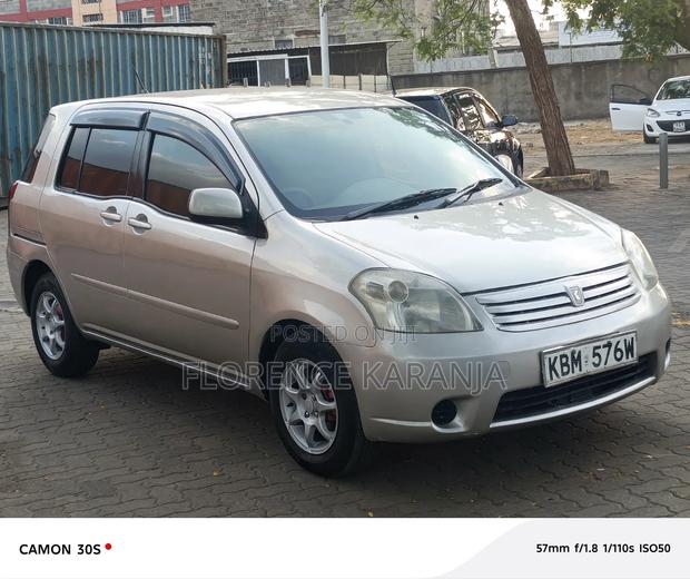 Toyota Raum 2004 Brown