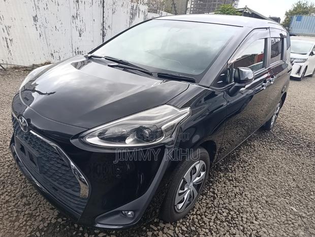Toyota Sienta 1.5 AWD 2019 Brown