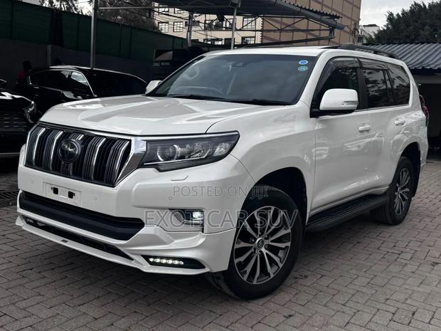 Toyota Land Cruiser Prado 2.8 2019 White