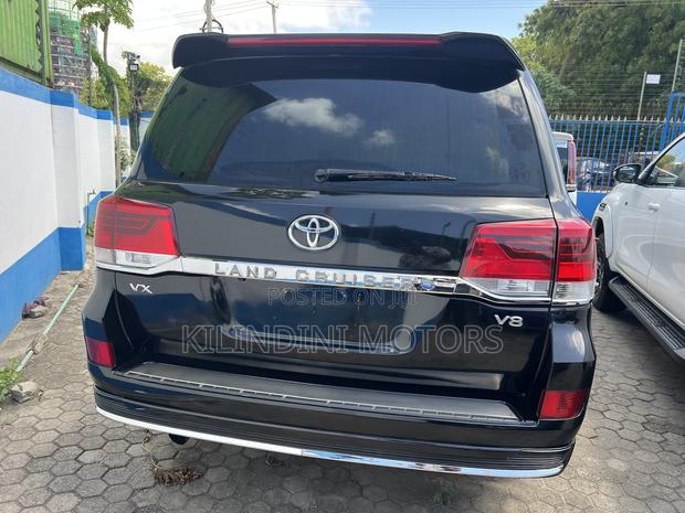 Toyota Land Cruiser 2017 Black