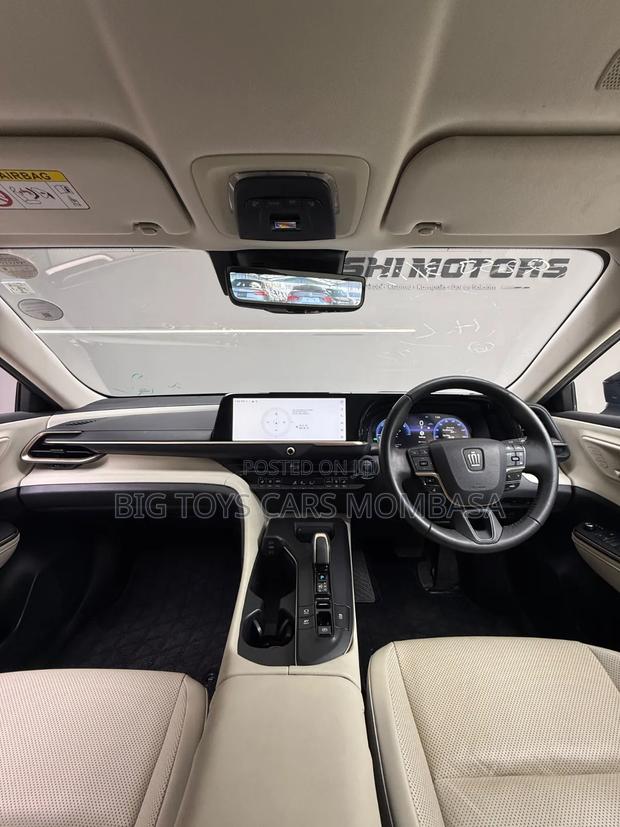 Toyota Crown 2023 Black