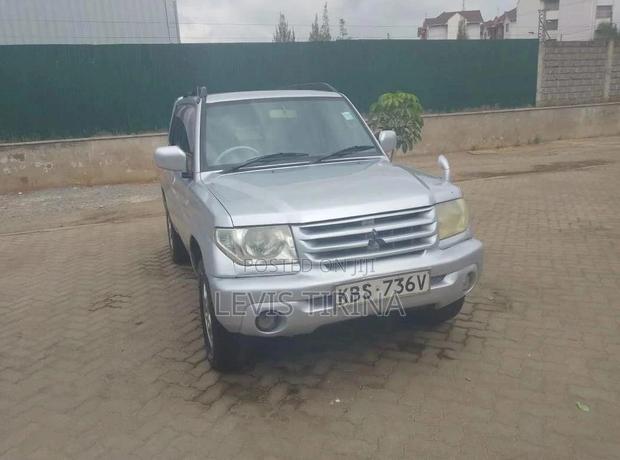 Mitsubishi Pajero 2000i IO 2005 Silver