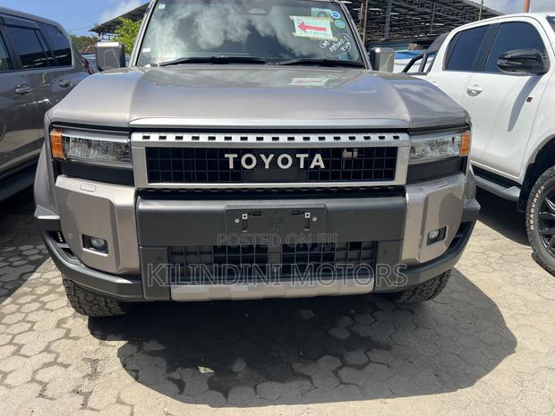 Toyota Land Cruiser Prado 2025