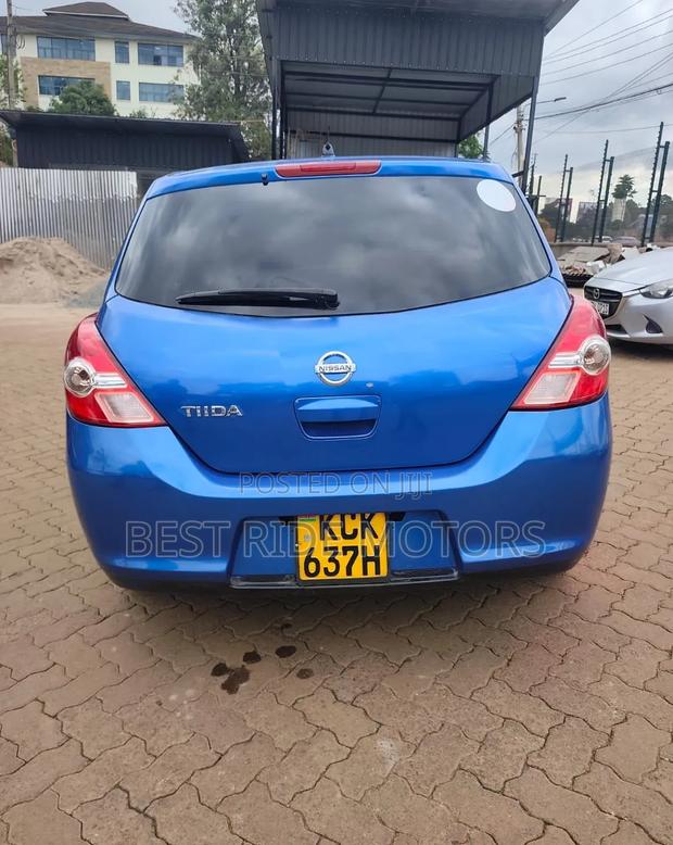 Nissan Tiida 2009 Blue