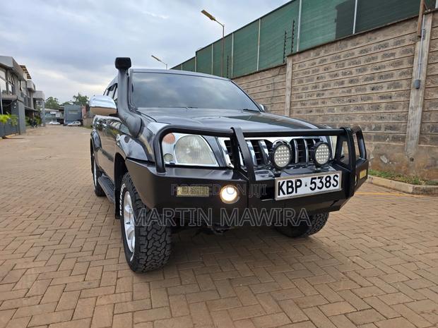 Toyota Land Cruiser Prado 2006 Gray