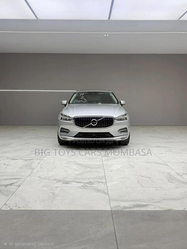 Volvo XC60 2019 Silver