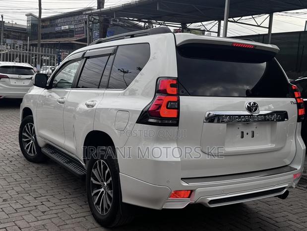 Toyota Land Cruiser Prado 2.8 2019 Pearl