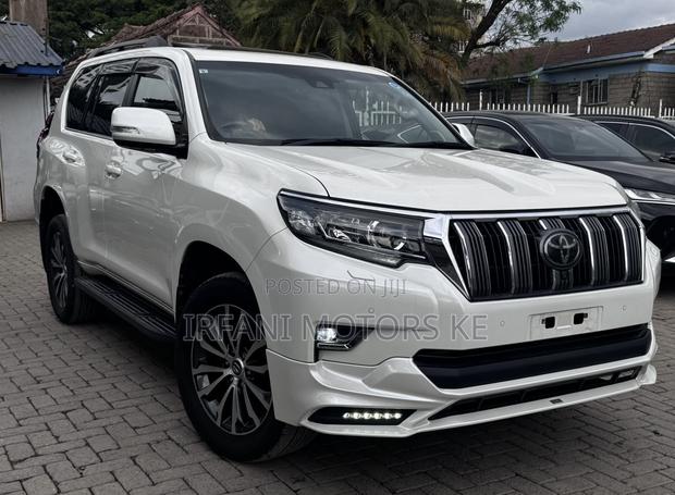 Toyota Land Cruiser Prado 2.8 2019 Pearl