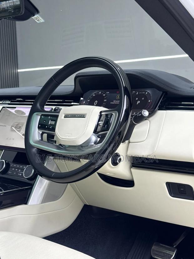 Rover 400 2019 White