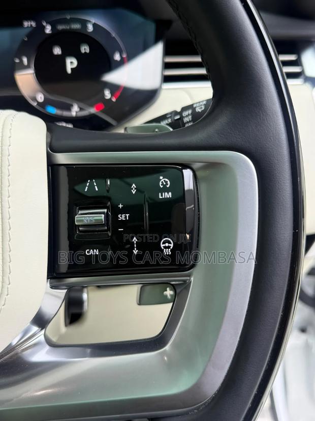 Rover 400 2019 White
