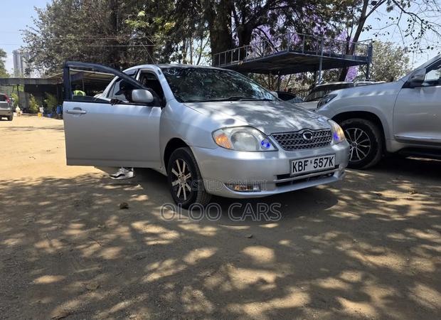 Toyota Corolla 2004 Silver