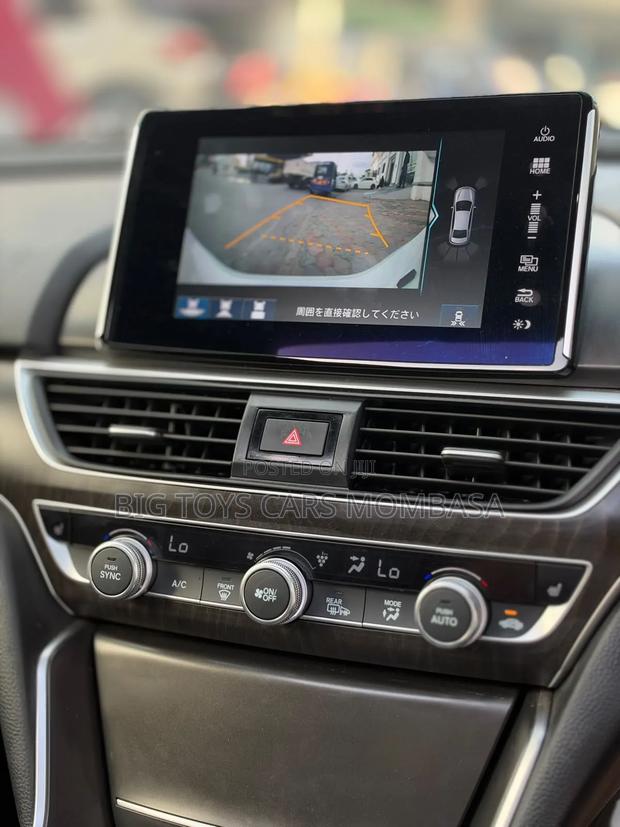 Honda Accord 2019 White