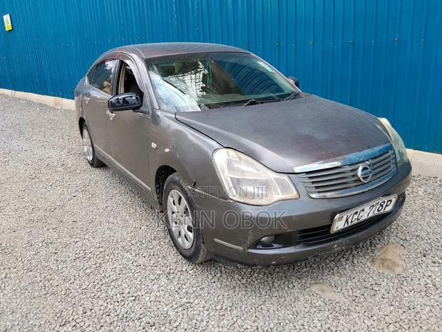 Nissan Bluebird 2008 Gray