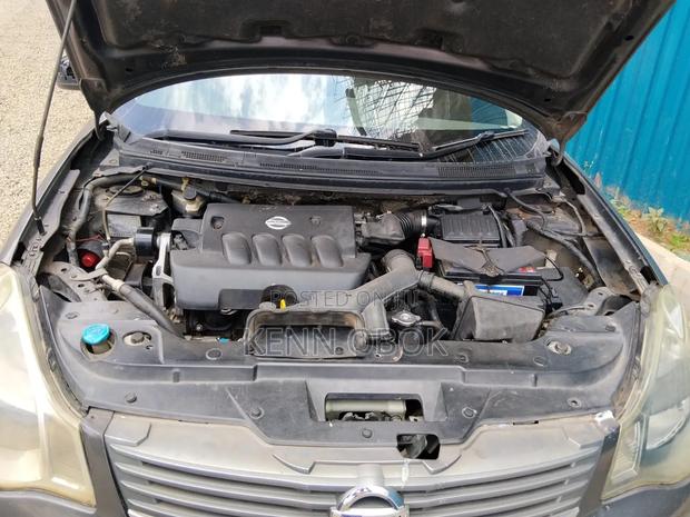 Nissan Bluebird 2008 Gray