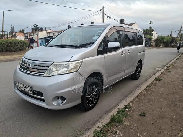 Nissan Serena 2008 Silver
