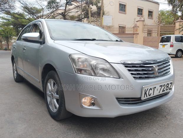 Toyota Premio 2013 Silver