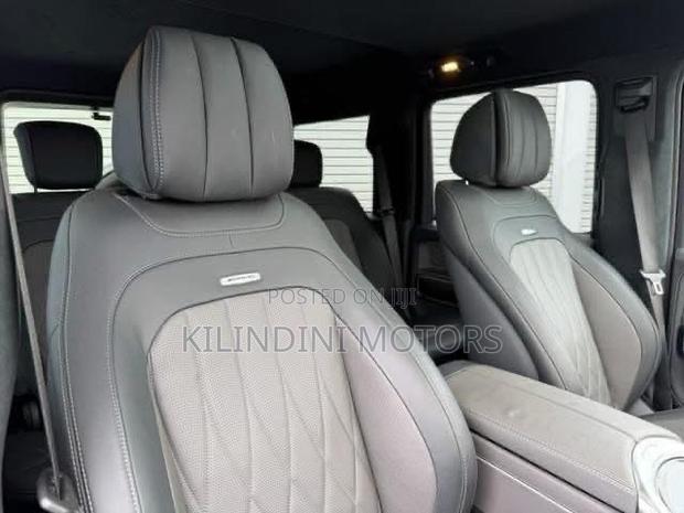 Mercedes-Benz G-Class 2024