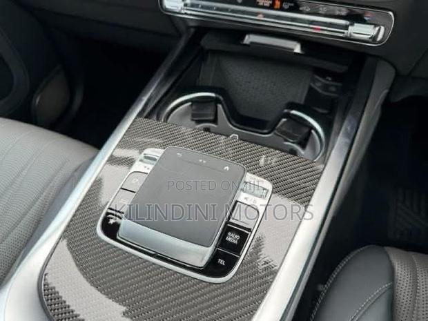 Mercedes-Benz G-Class 2024