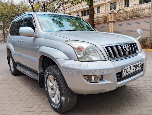 Toyota Land Cruiser Prado 2009 Silver