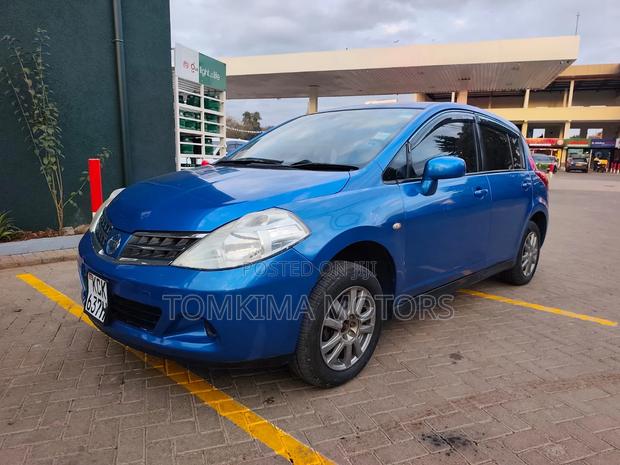 Nissan Tiida 2009 Blue