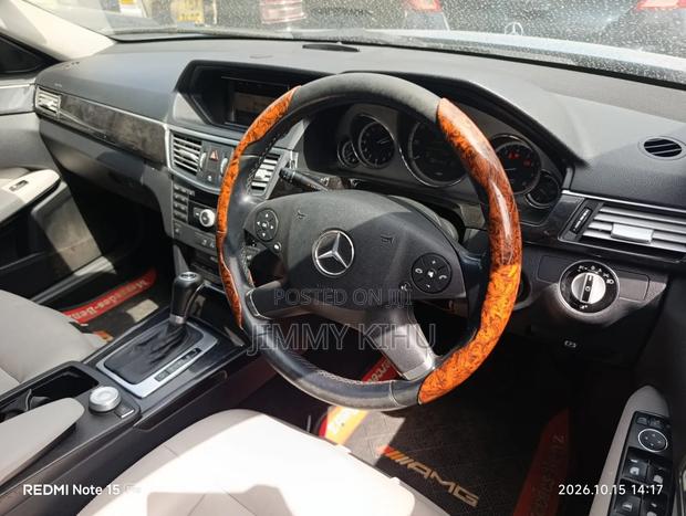 Mercedes-Benz E250 2011 Blue