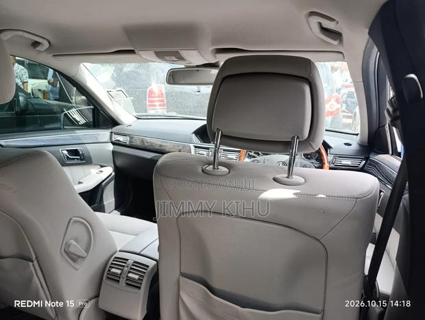 Mercedes-Benz E250 2011 Blue