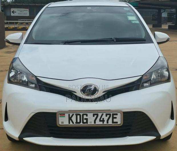 Toyota Vitz 2014 White