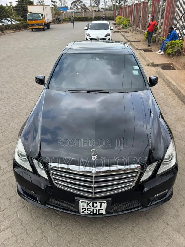 Mercedes-Benz E250 2012 Black