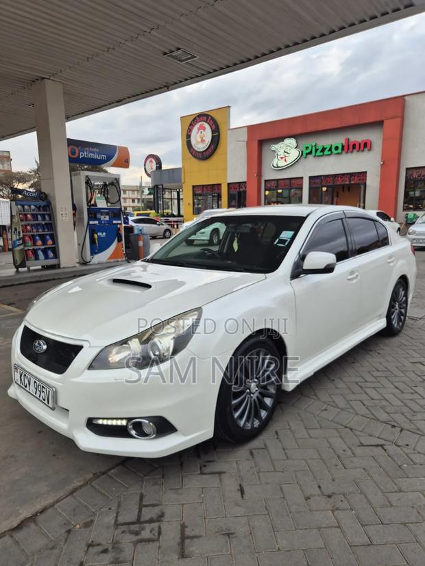 Subaru Legacy 2013 White