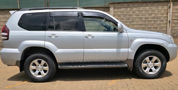 Toyota Land Cruiser Prado 2004 Silver