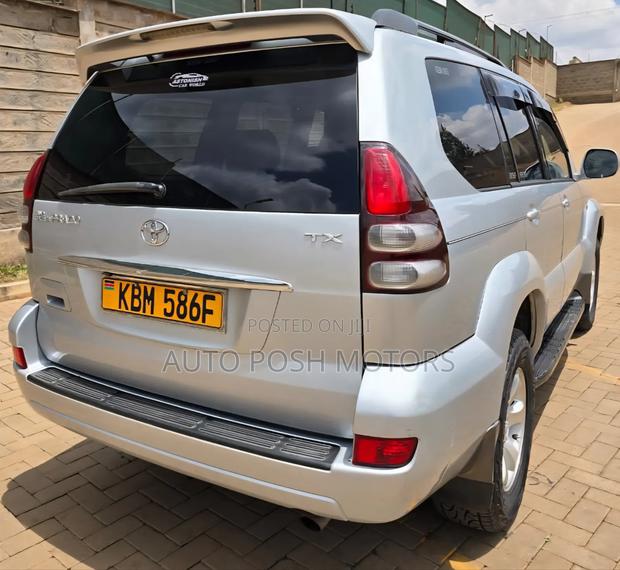 Toyota Land Cruiser Prado 2004 Silver