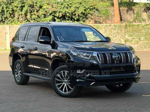 Toyota Land Cruiser Prado 2.8 2021 Black