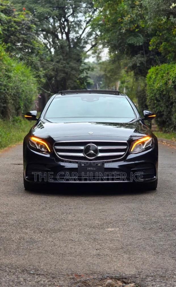 Mercedes-Benz E200 2019 Black