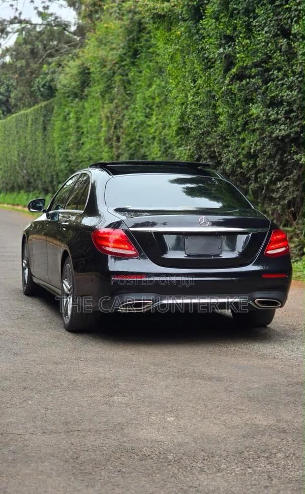 Mercedes-Benz E200 2019 Black
