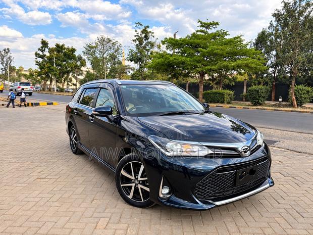 Toyota Corolla Fielder 1.5 Petrol FWD 2019 Blue