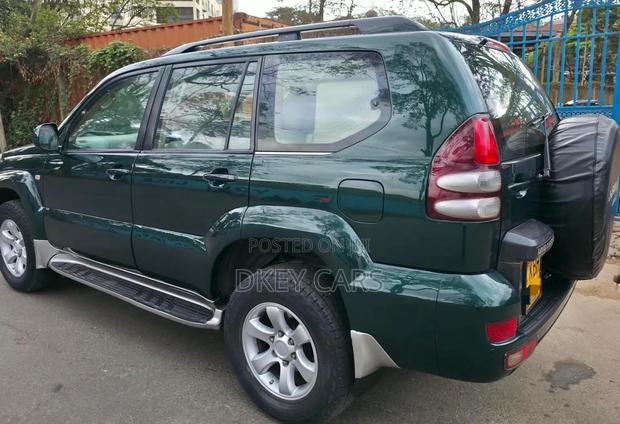 Toyota Land Cruiser Prado 2003 Green