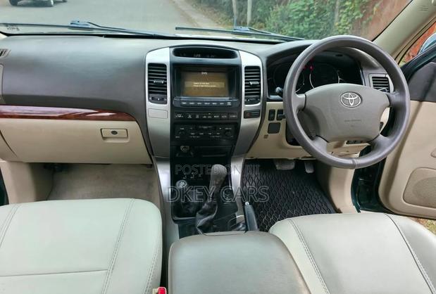 Toyota Land Cruiser Prado 2003 Green