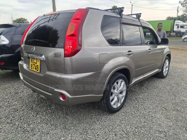 Nissan X-Trail 2009 Gold