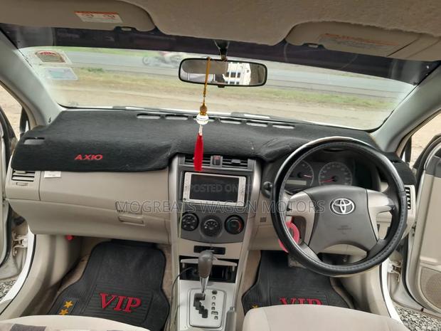 Toyota Axio 2008 White