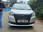 Toyota Noah 2016 Silver for sale