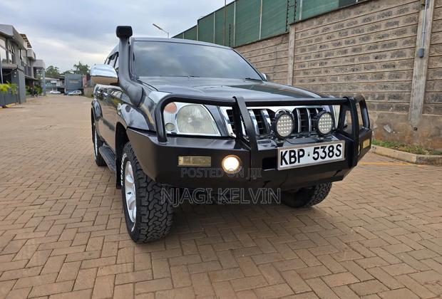 Toyota Land Cruiser Prado 3.4 5dr 2006 Gray
