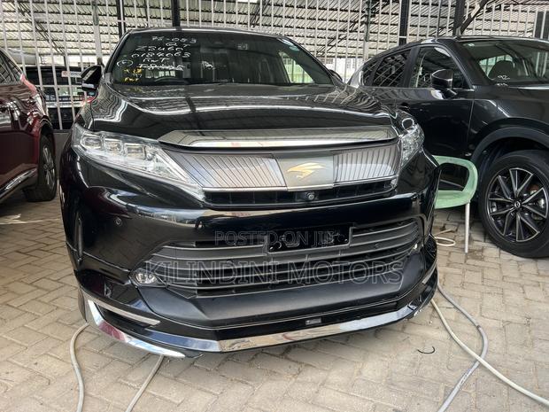 Toyota Harrier 2019