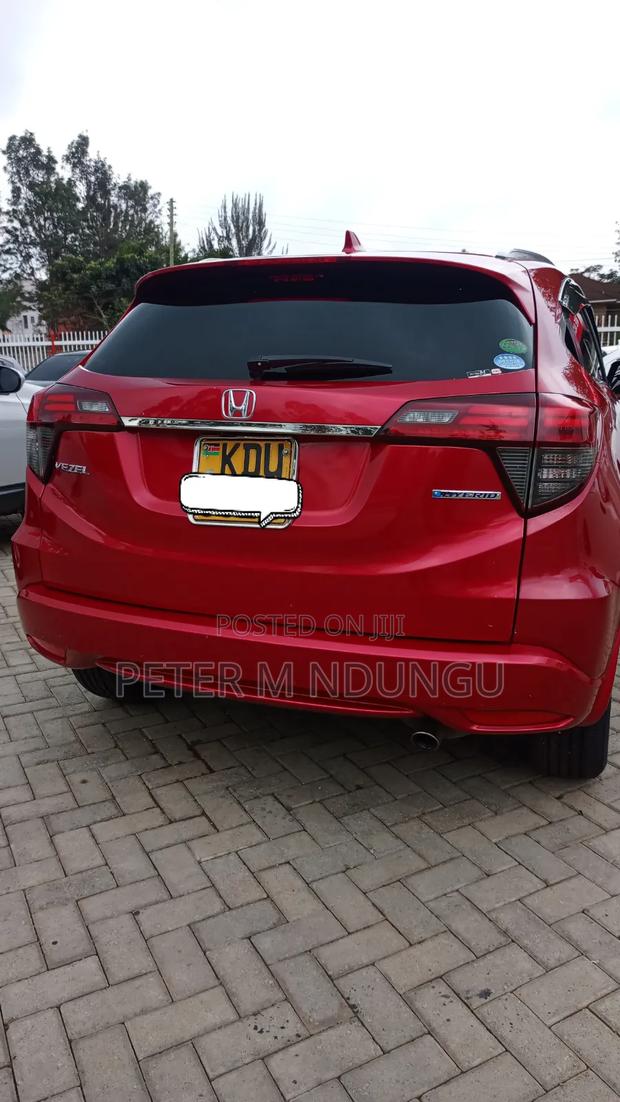 Honda Vezel 2019 Red