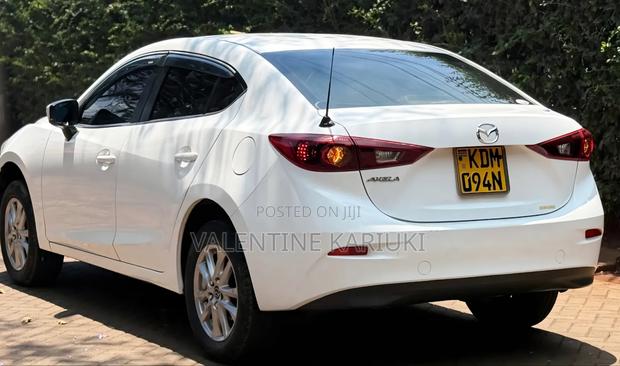 Mazda Axela 2016 White