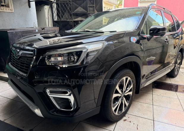 Subaru Forester Premium AWD 2019 Black
