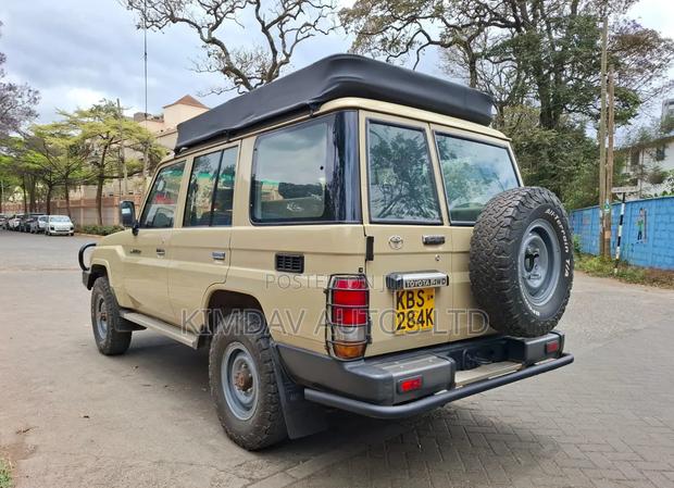 Toyota Land Cruiser 2012 Beige