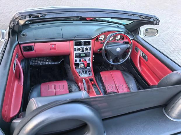 Mercedes-Benz 230E 2002 Silver