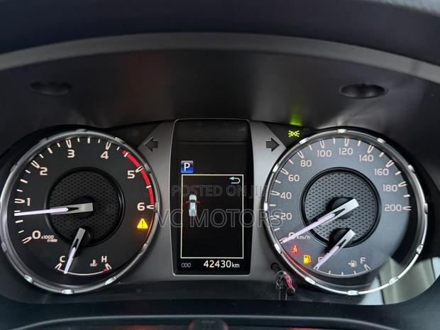 Toyota Hilux Revo Double Cab Deisel 2.4 AWD 2021 Brown