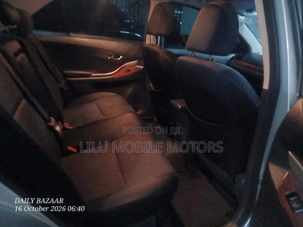 Toyota Allion 2010 Silver