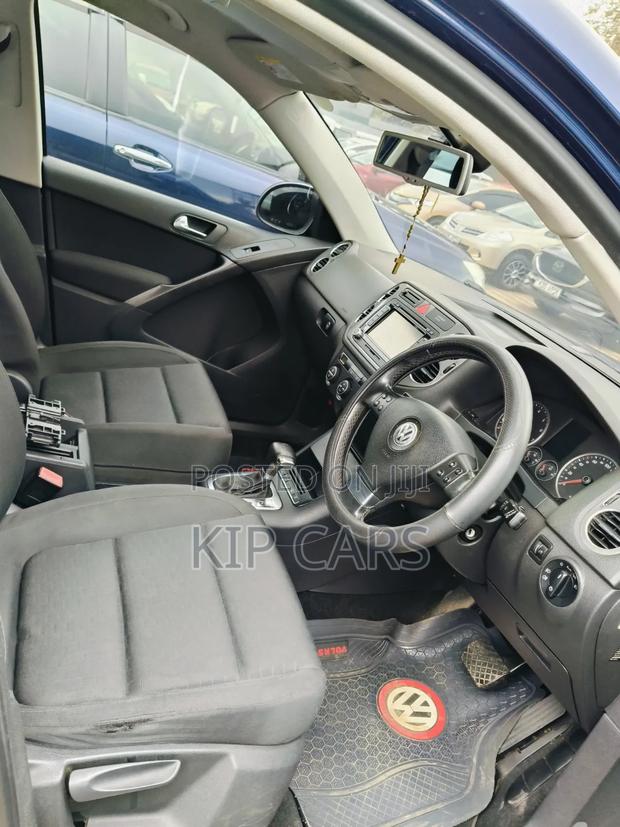 Volkswagen Tiguan 2.0 S 2009 Blue